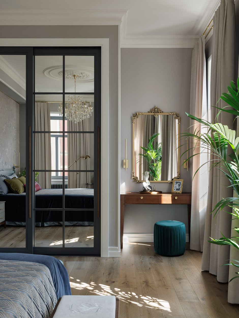 Фото: Спальня в стиле Классика, Модерн, Квартира, Проект дня, Санкт-Петербург, Кирпичный дом, Более 90 метров, модерн с элементами классики и роскоши, Наталья Шмидт – фото на INMYROOM