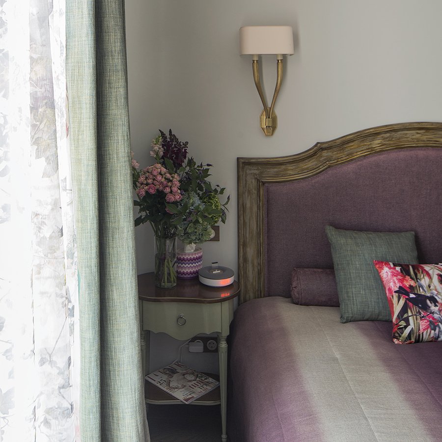 Фотография: Спальня, Мебель и свет в стиле Прованс и Кантри, Квартира, Дома и квартиры, Проект недели – фото на INMYROOM