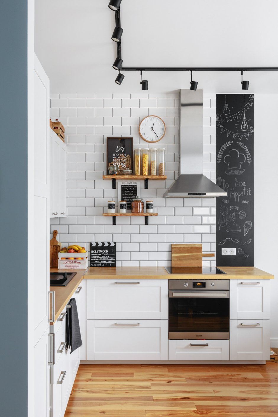 Фотография: Кухня и столовая в стиле Скандинавский, Современный, Квартира, Проект недели, Москва, 2 комнаты, 40-60 метров – фото на INMYROOM