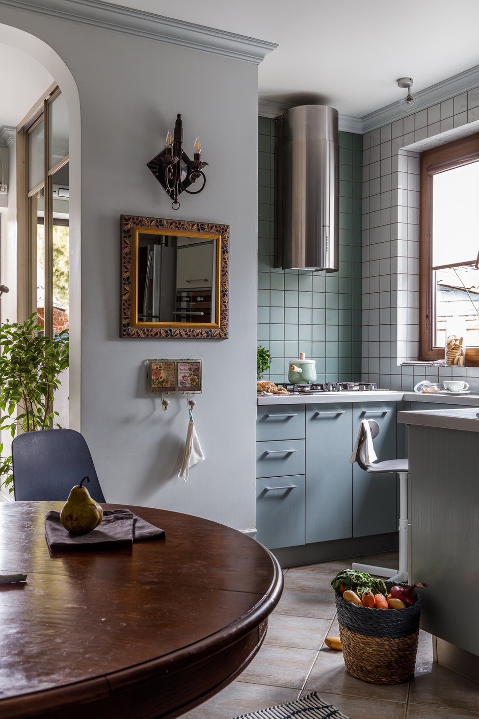 Фотография: Кухня и столовая в стиле Скандинавский, Дом, Проект недели, Дом и дача, Краснодар, Кирпичный дом, 2 комнаты, 60-90 метров, Надежда Маций – фото на INMYROOM