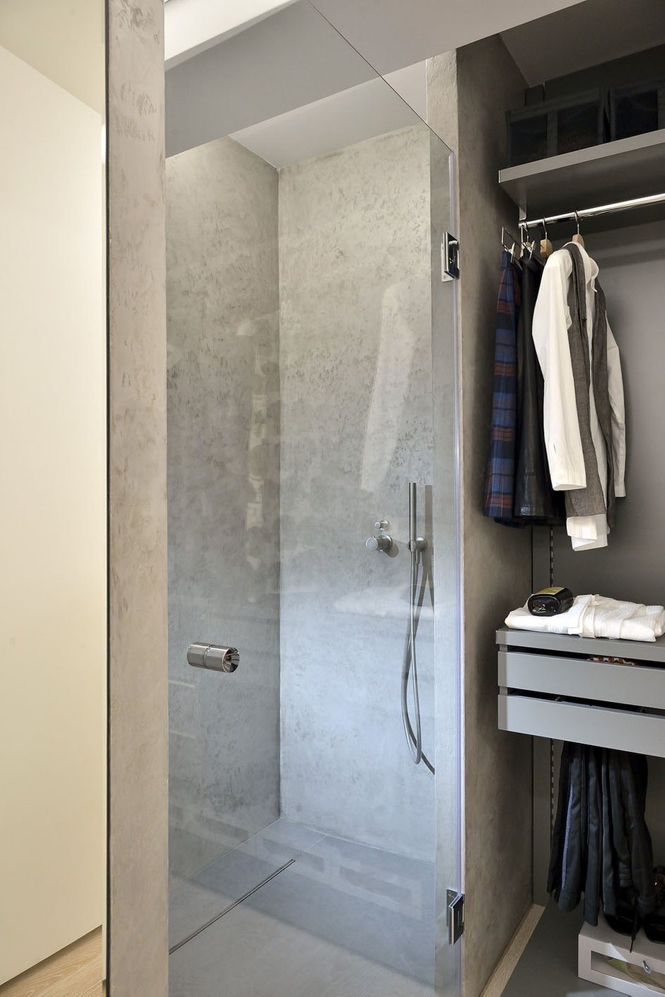 Фотография: Ванная в стиле Минимализм, Квартира, Проект недели, Эко, Челябинск, новостройка, двухэтажная квартира, Юлия Фалькова, «Любимый дом», Монолитный дом, 2 комнаты, Более 90 метров – фото на INMYROOM