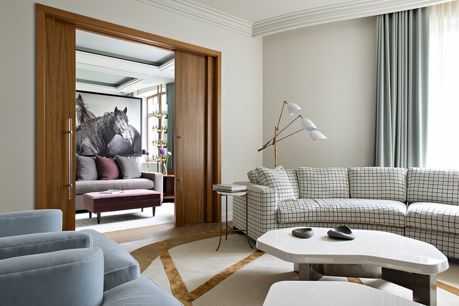 Фотография: Гостиная в стиле Эклектика, Квартира, Проект дня, Москва, 4 и больше, Более 90 метров, Эксклюзивные проекты, Ольга Мальева – фото на INMYROOM