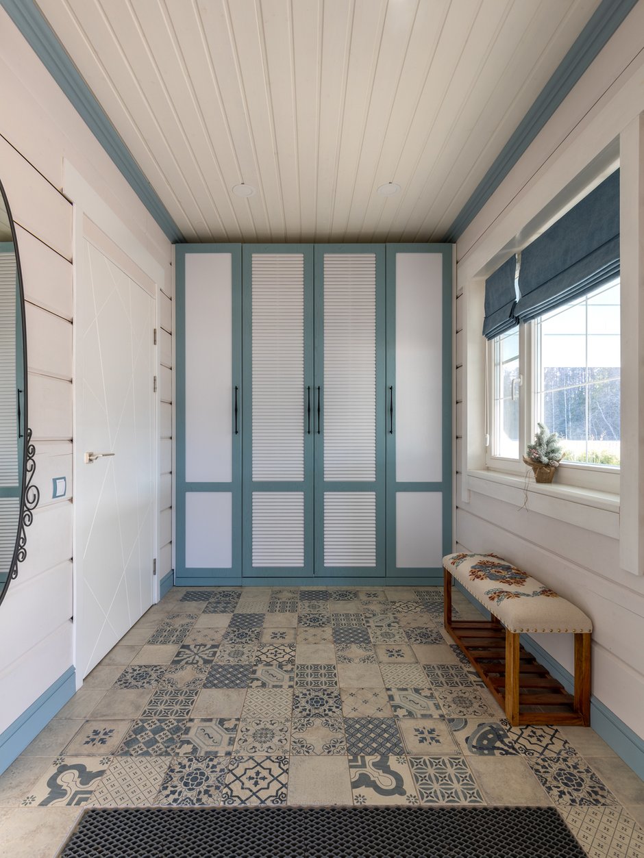 Фотография: Прихожая в стиле Прованс и Кантри, Современный, Дом, Проект недели, Санкт-Петербург, Дом и дача, 4 и больше, Более 90 метров, Евгения Попова – фото на INMYROOM