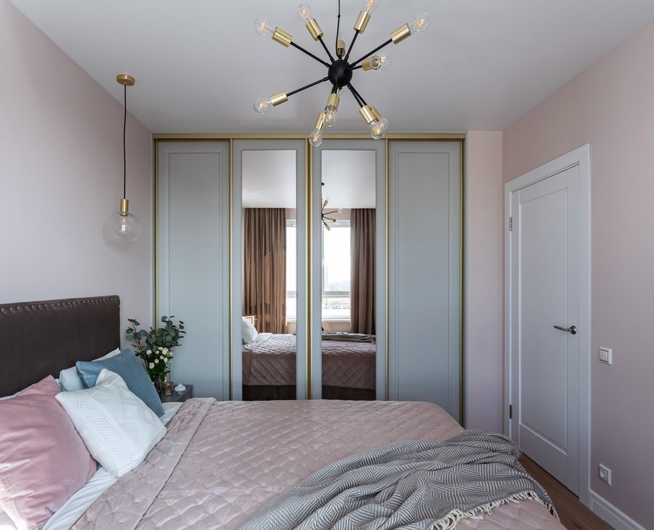 Фотография: Спальня в стиле Современный, Квартира, Проект дня, Москва, Татьяна Иванова, 2 комнаты, 40-60 метров – фото на INMYROOM