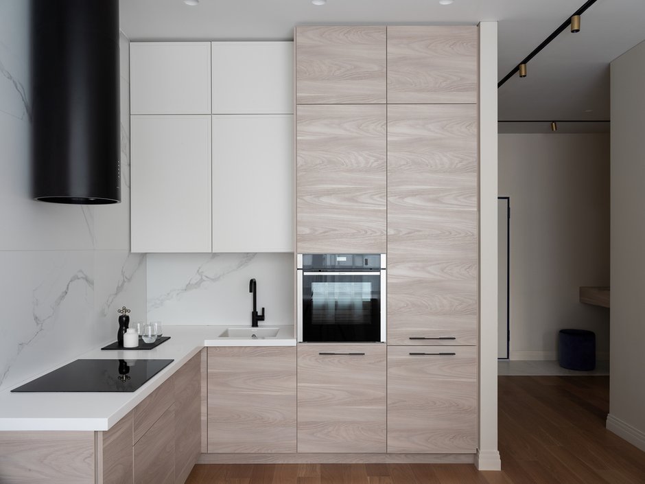 Фотография: Кухня и столовая в стиле Минимализм, Современный, Квартира, Проект недели, Москва, 1 комната, 40-60 метров, Светлана Пичугина – фото на INMYROOM