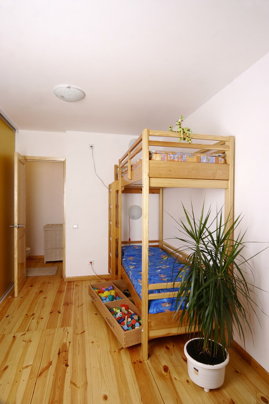 Фотография: Детская в стиле Современный, Дом, Дома и квартиры – фото на INMYROOM