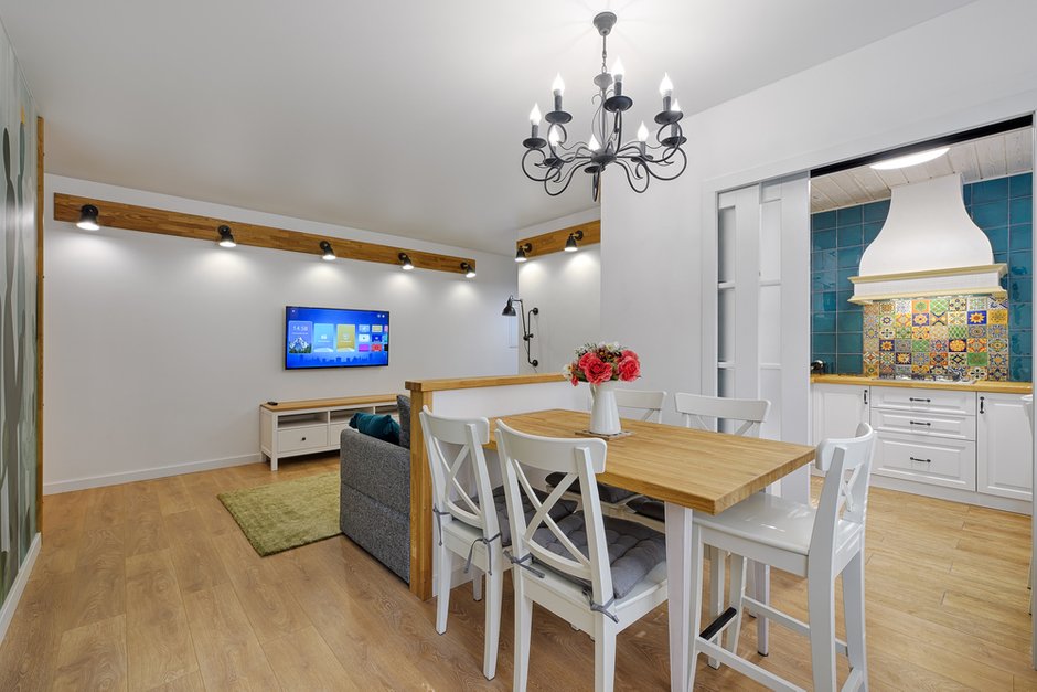 Photography: in style, kitchen and dining room, apartment, interior, interior style, interior design, alteration, small kitchen, kitchen in Khrushchev, layout of a narrow kitchen in Khrushchev, how to design the interior of the kitchen, the interior of the kitchen, redistribution of Khrushchev, repair of Khrushchev, Khrushchev, an apartment in Khrushchev, interior Khrushchevs, how to update Хрущев, дизайн Хрущева, Хранение в Хрущеве, кухня в Хрущеве, как сделать ремонт в Хрущеве - фото в Inmyroom