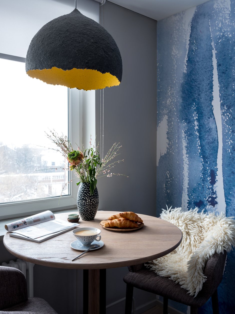 Фотография: Кухня и столовая в стиле Современный, Квартира, Проект дня, Москва, Панельный дом, 1 комната, 40-60 метров, Анастасия Брандт – фото на INMYROOM