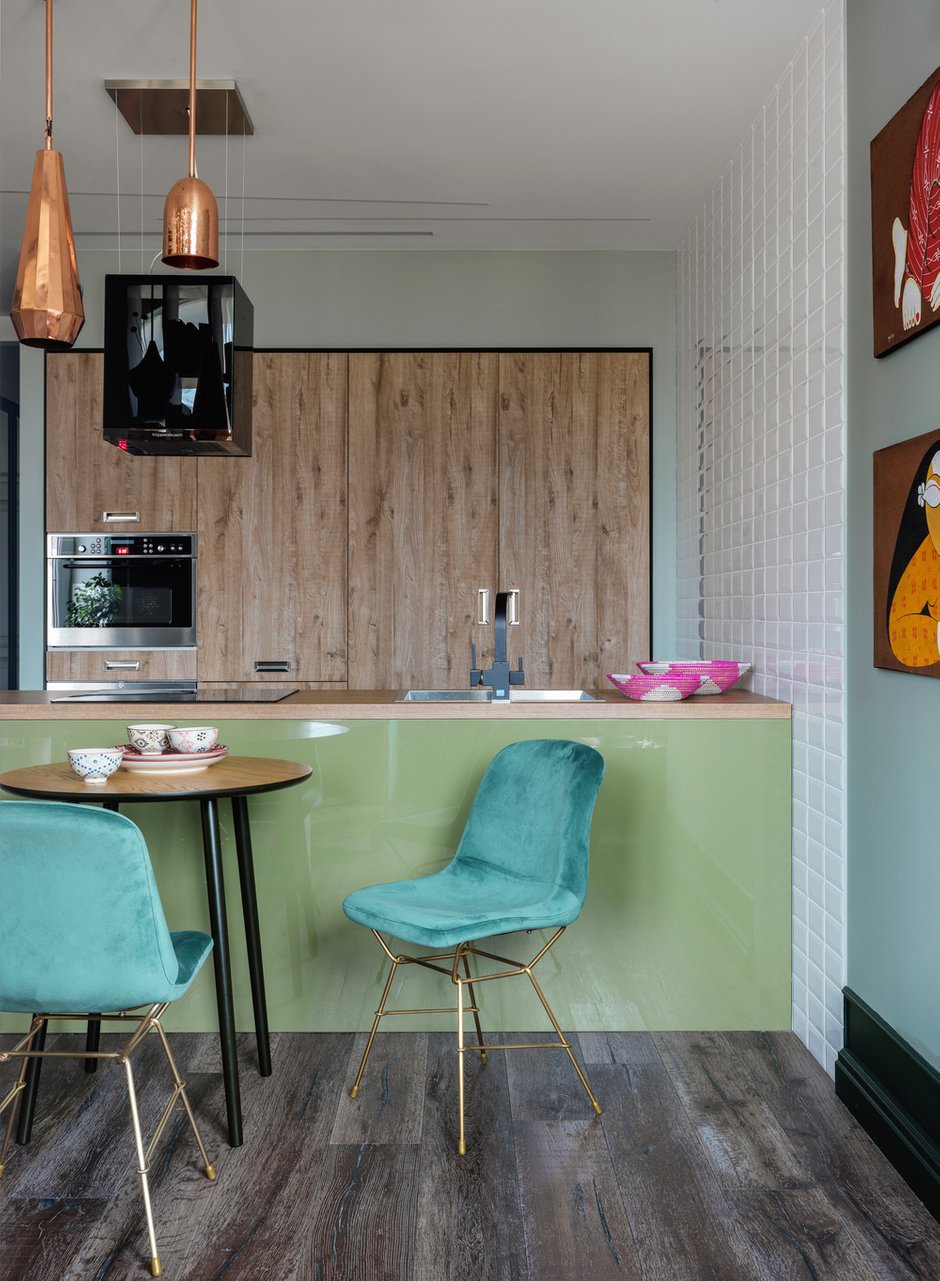 Фотография: Кухня и столовая в стиле Современный, Лофт, Эклектика, Квартира, Проект недели, Москва, Монолитный дом, Дарья Василькова, 2 комнаты, 60-90 метров, ЖК Гринфилд – фото на INMYROOM