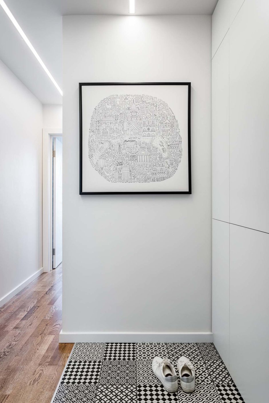 Фотография: Прихожая в стиле Скандинавский, Современный, Малогабаритная квартира, Квартира, Проект недели, Москва, Рустэм Уразметов, 1 комната, до 40 метров – фото на INMYROOM