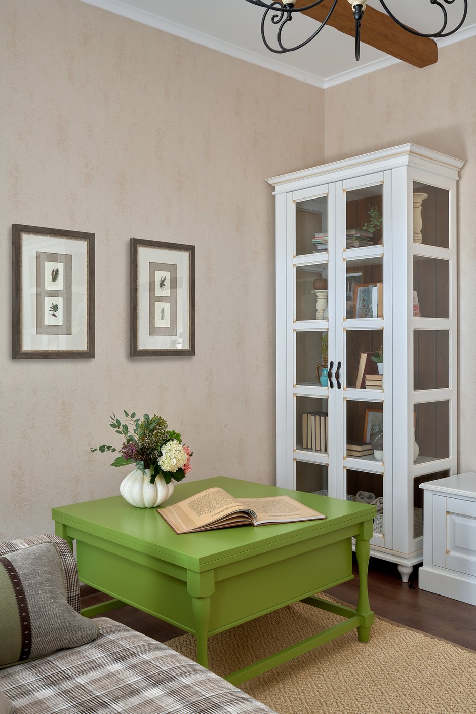 Фотография: Гостиная в стиле Прованс и Кантри, Квартира, Проект дня, Красногорск, 3 комнаты, 60-90 метров, Более 90 метров, Евгения Ивлиева – фото на INMYROOM