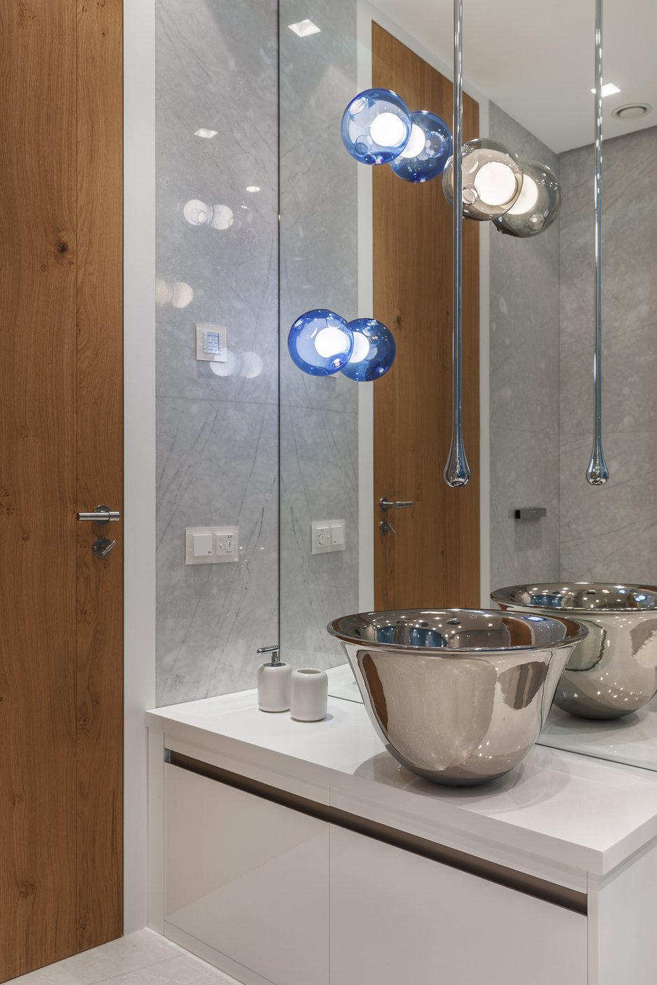 Фотография: Ванная в стиле Хай-тек, Проект недели, Москва, Более 90 метров, #эксклюзивныепроекты, ЖК «Легенда Цветного», Ab-architects – фото на INMYROOM