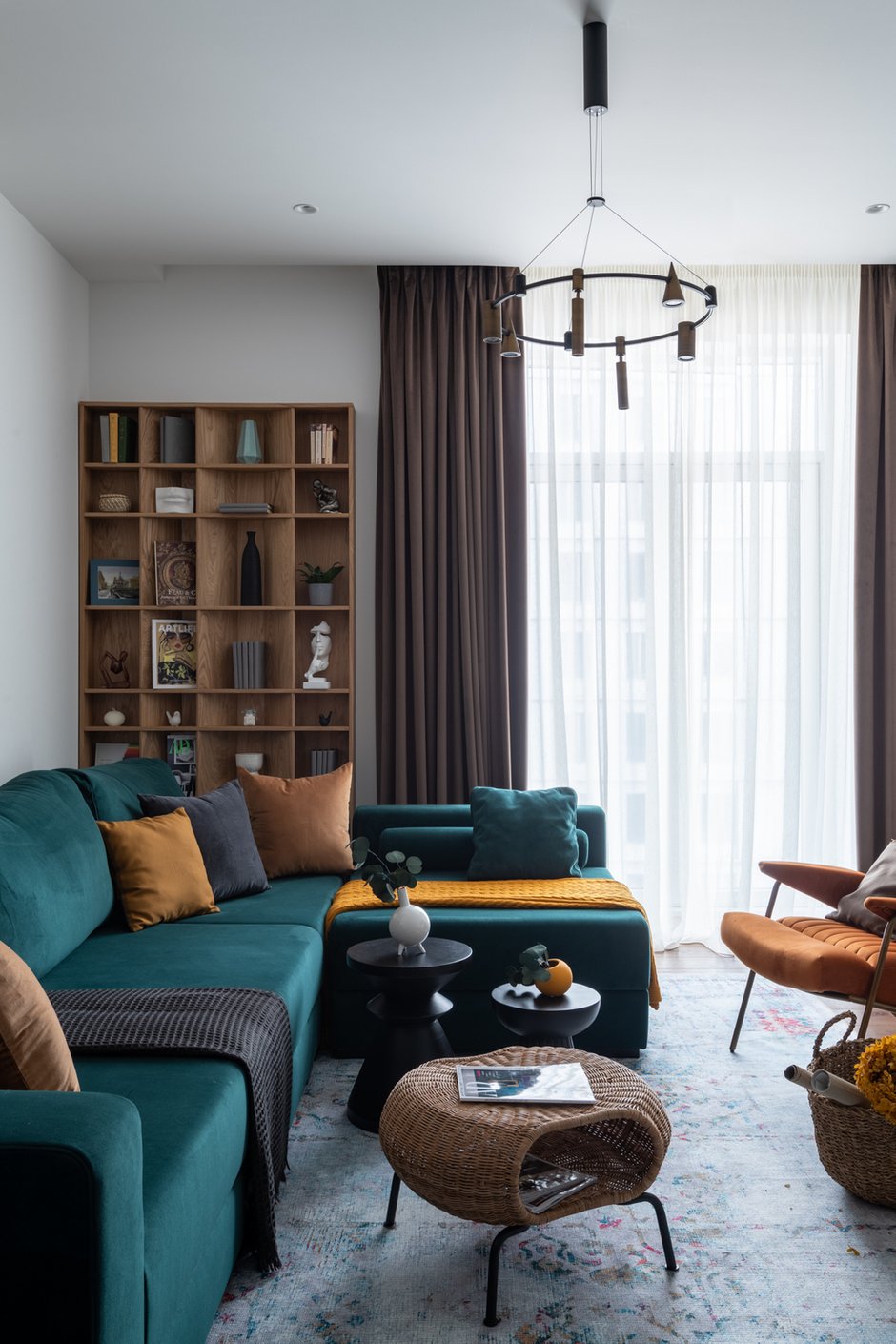 Фотография: Гостиная в стиле Современный, Квартира, Проект дня, Москва, 4 и больше, Более 90 метров, Юлия Волкова – фото на INMYROOM