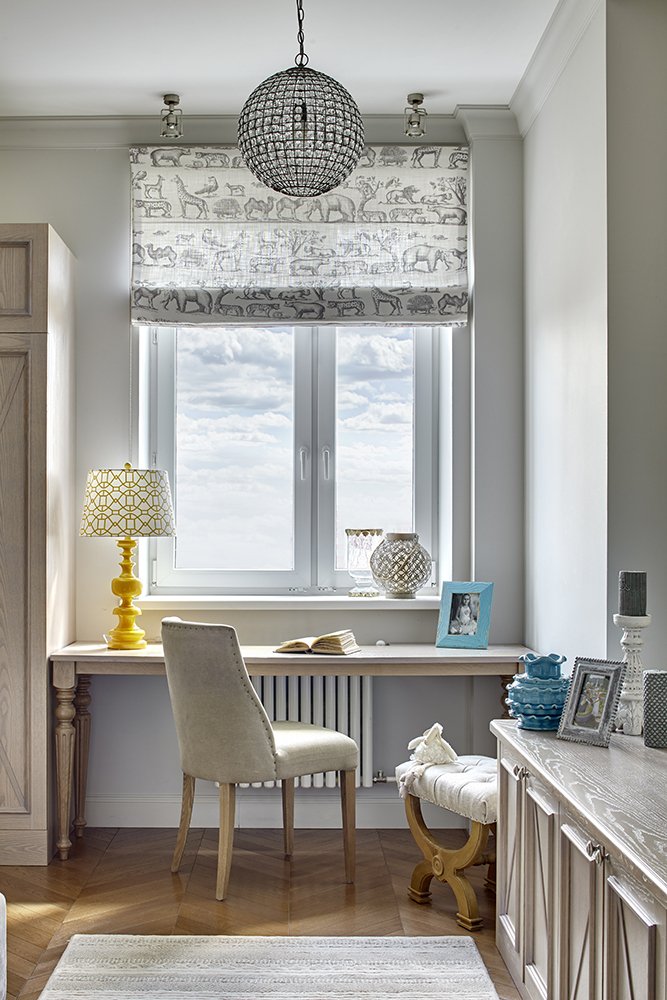 Фотография:  в стиле , Квартира, Россия, Gramercy Home, Проект недели, Zara Home, SLV, Crate&Barrel, Art De Vivre, Ирина Лаврентьева, Leicht, Roberto Cavalli, Анастасия Каменских, квартира в пастельных тонах, детская для близнецов, линейная кухня, однорядная кухня – фото на INMYROOM