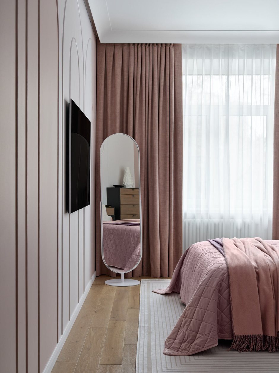 Фотография: Спальня в стиле Современный, Квартира, Проект дня, Москва, Сталинка, 3 комнаты, Более 90 метров, Анастасия Уфимцева – фото на INMYROOM