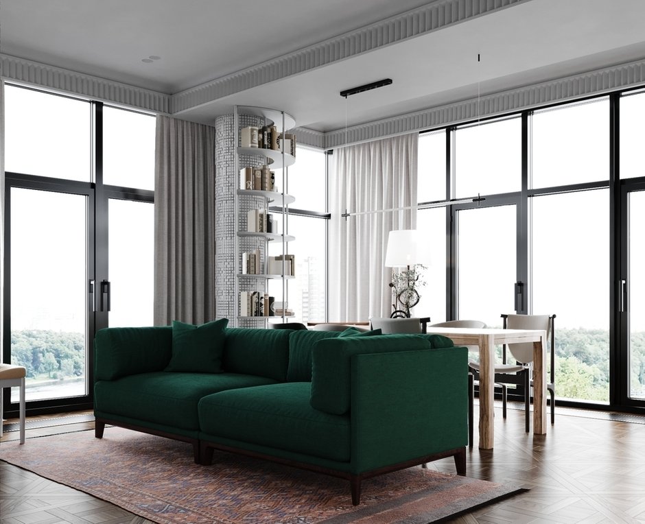 «Нам понравились аккуратная форма, мягкость и глубокий изумрудный цвет дивана. Важно, что на контрасте с историческим контекстом отделки мебель в проекте современная, разработанная российскими дизайнерами», — рассказывает Марина Новикова.