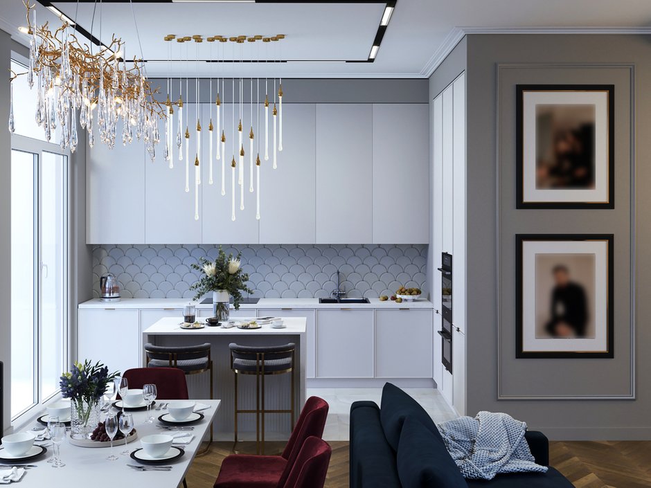 В кухне для хранения отведена одна колонна целиком, а также предусмотрены многочисленные навесные шкафы, оборудованные вместительными антресолями.