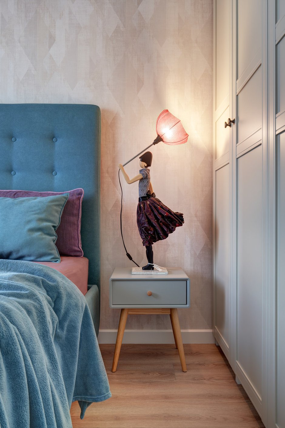 Фотография: Спальня в стиле Современный, Квартира, Проект недели, Москва, 2 комнаты, 40-60 метров, Евгения Козюкова – фото на INMYROOM