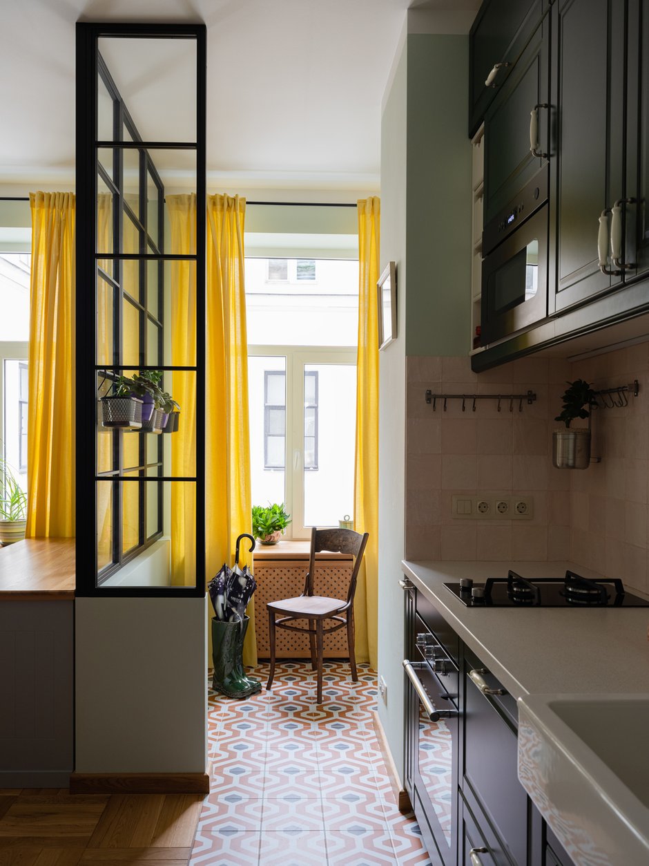 Фотография: Кухня и столовая в стиле Прованс и Кантри, Эклектика, Квартира, Проект недели, Санкт-Петербург, 2 комнаты, 40-60 метров, Людмила Данилевич – фото на INMYROOM