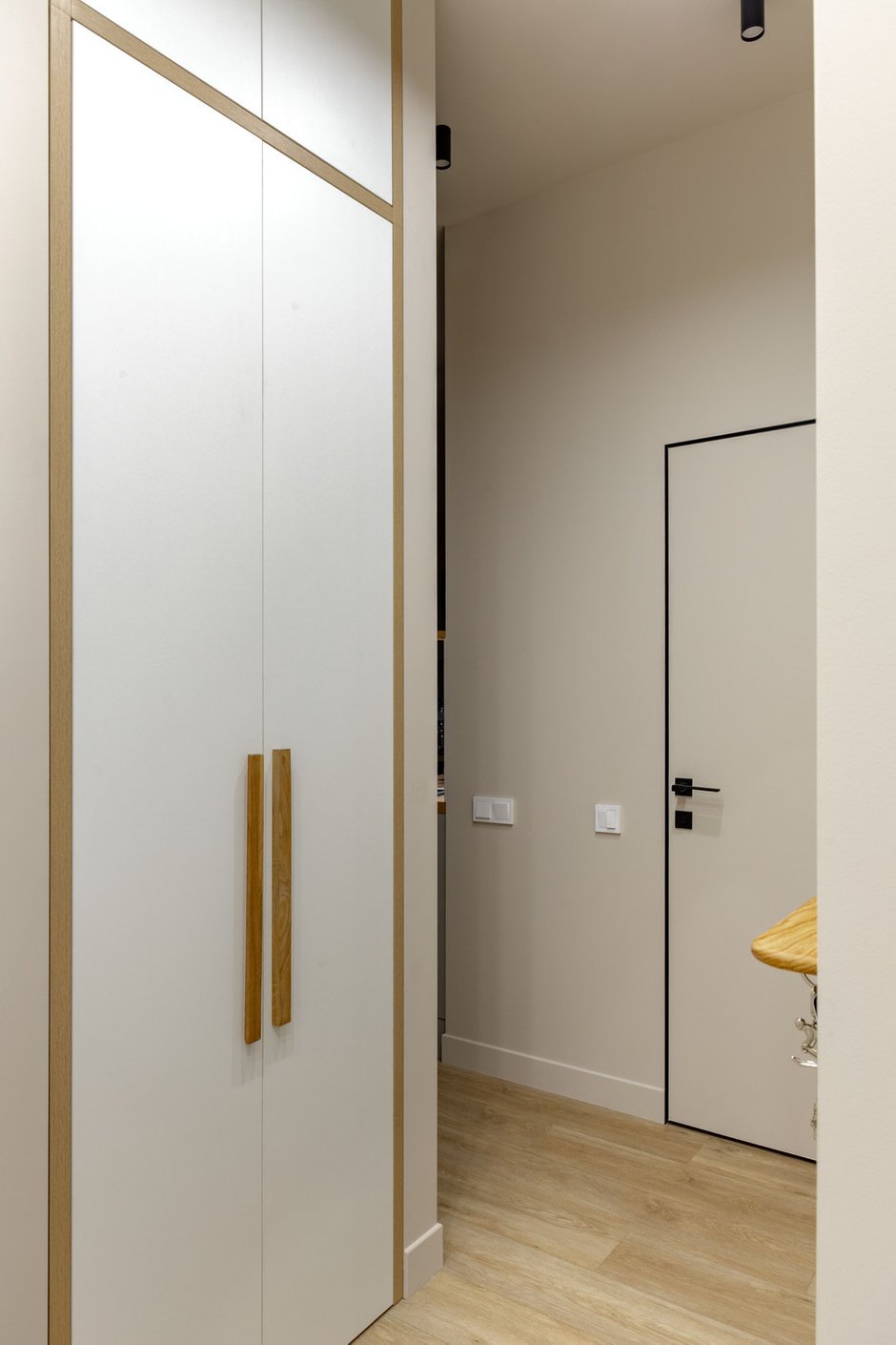 Фотография:  в стиле , Малогабаритная квартира, Квартира, Проект дня, Москва, 1 комната, 40-60 метров, Ирина Долганова, современный с элементами минимализма и скандинавского стиля – фото на INMYROOM