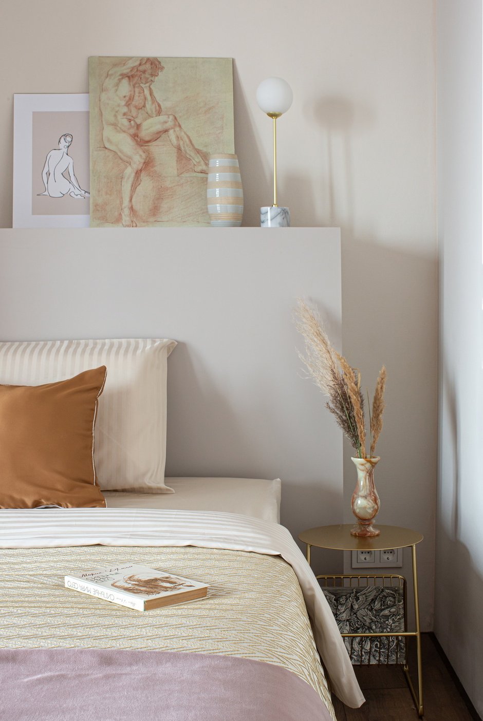 Фотография: Спальня в стиле Современный, Квартира, Проект недели, Москва, 4 и больше, 60-90 метров, Екатерина Совастеева – фото на INMYROOM