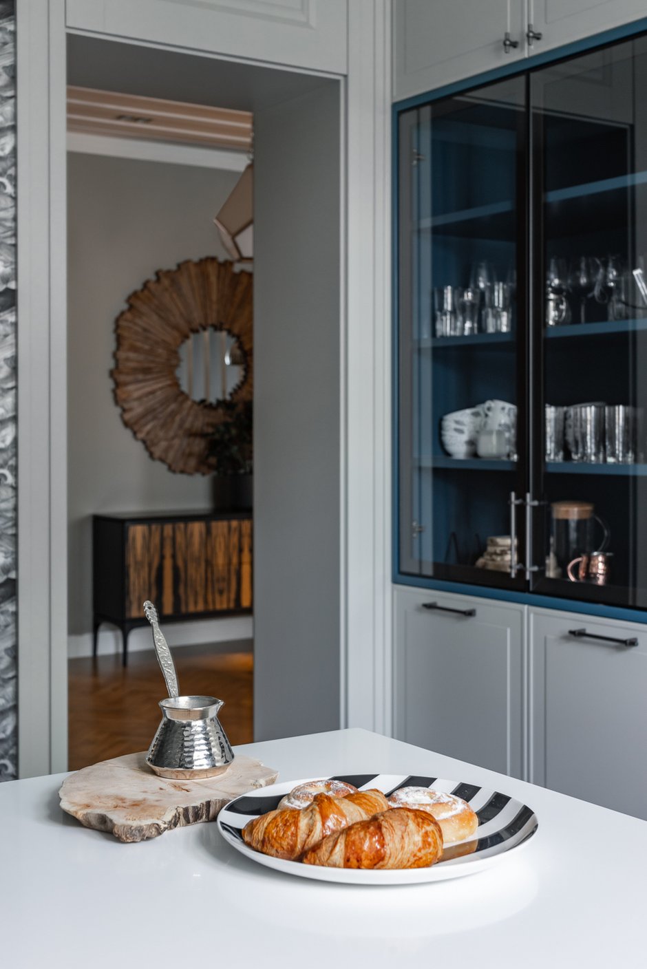 Фотография: Кухня и столовая в стиле Современный, Эклектика, Квартира, Проект недели, Екатеринбург, 4 и больше, Более 90 метров, Ксения Ерлакова – фото на INMYROOM