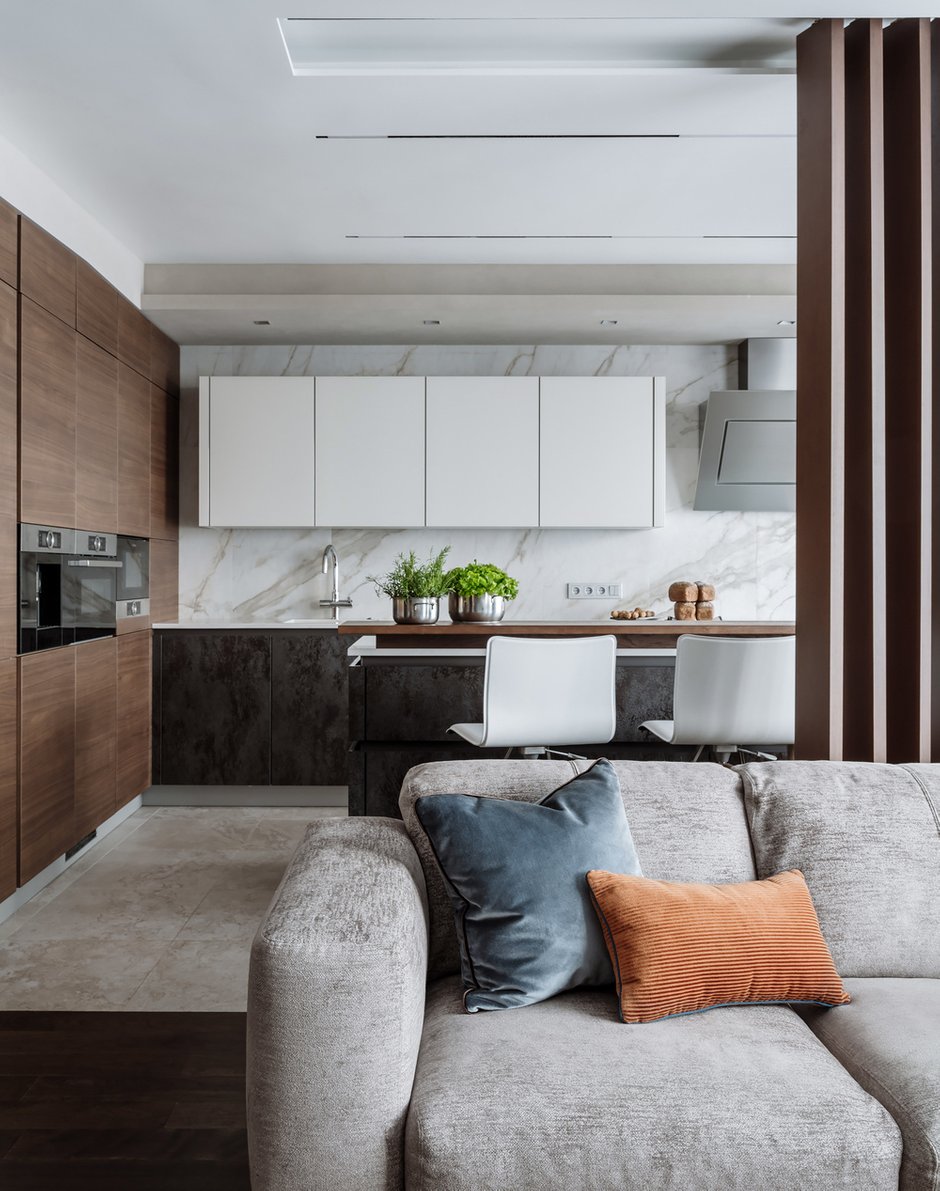 Фотография: Кухня и столовая в стиле Современный, Квартира, Проект недели, Москва, 4 и больше, Более 90 метров, Нина Шуберт – фото на INMYROOM