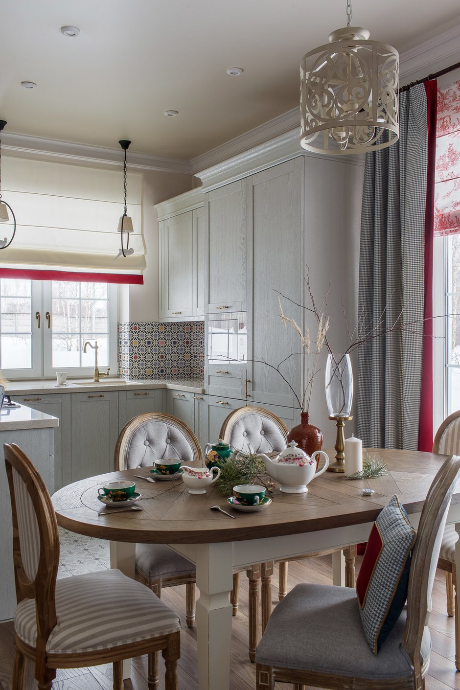 Фотография: Кухня и столовая в стиле Прованс и Кантри, Классический, Современный, Дом, Проект недели, Дом и дача, Таруса, 4 и больше, 60-90 метров, Евгения Лебедева – фото на INMYROOM