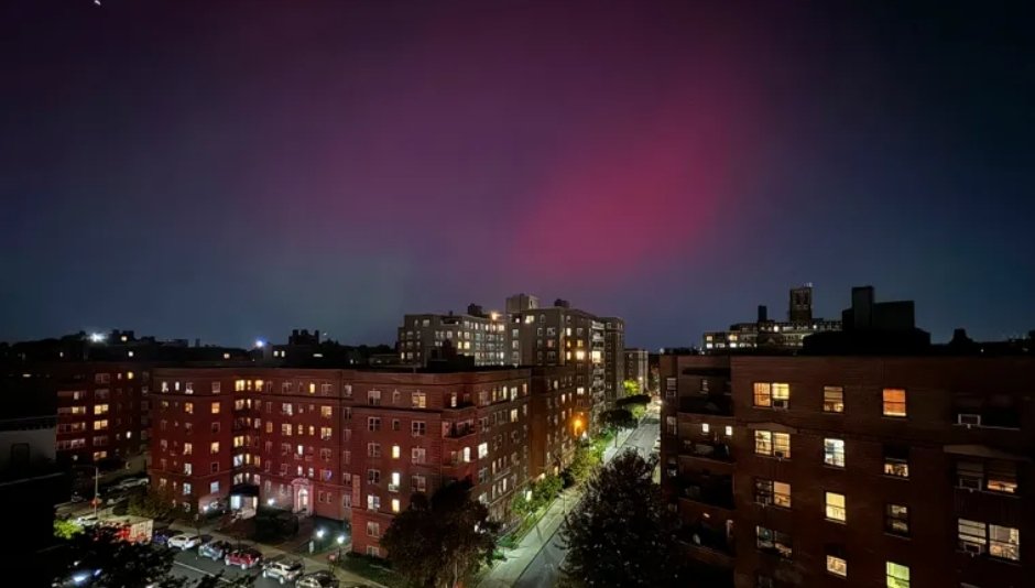 Фото: Дэниел П. Дерелла, nbcnewyork.com, полярное сияние над Нью-Йорком