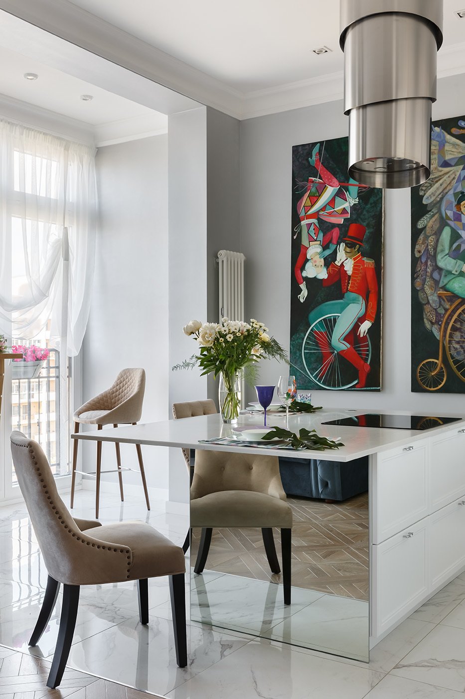 Фотография: Кухня и столовая в стиле Классический, Современный, Эклектика, Квартира, Проект дня, Санкт-Петербург, 2 комнаты, 60-90 метров, Инна Азорская – фото на INMYROOM