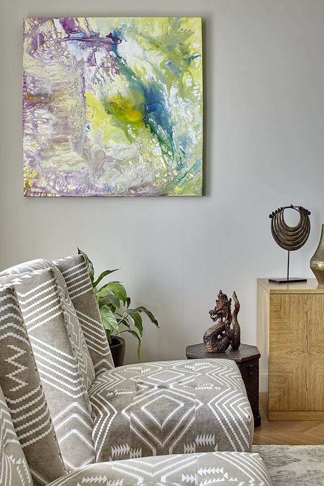 Фотография:  в стиле , Квартира, Россия, Gramercy Home, Проект недели, Zara Home, SLV, Crate&Barrel, Art De Vivre, Ирина Лаврентьева, Leicht, Roberto Cavalli, Анастасия Каменских, квартира в пастельных тонах, детская для близнецов, линейная кухня, однорядная кухня – фото на INMYROOM
