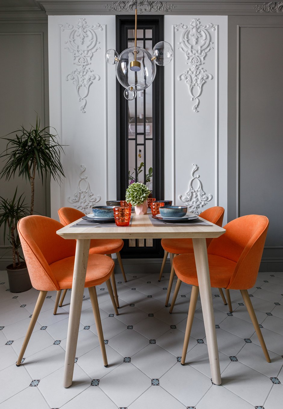 Фотография: Кухня и столовая в стиле Современный, Эклектика, Квартира, Проект недели, 3 комнаты, Более 90 метров, AK Studio, Нур-султан – фото на INMYROOM