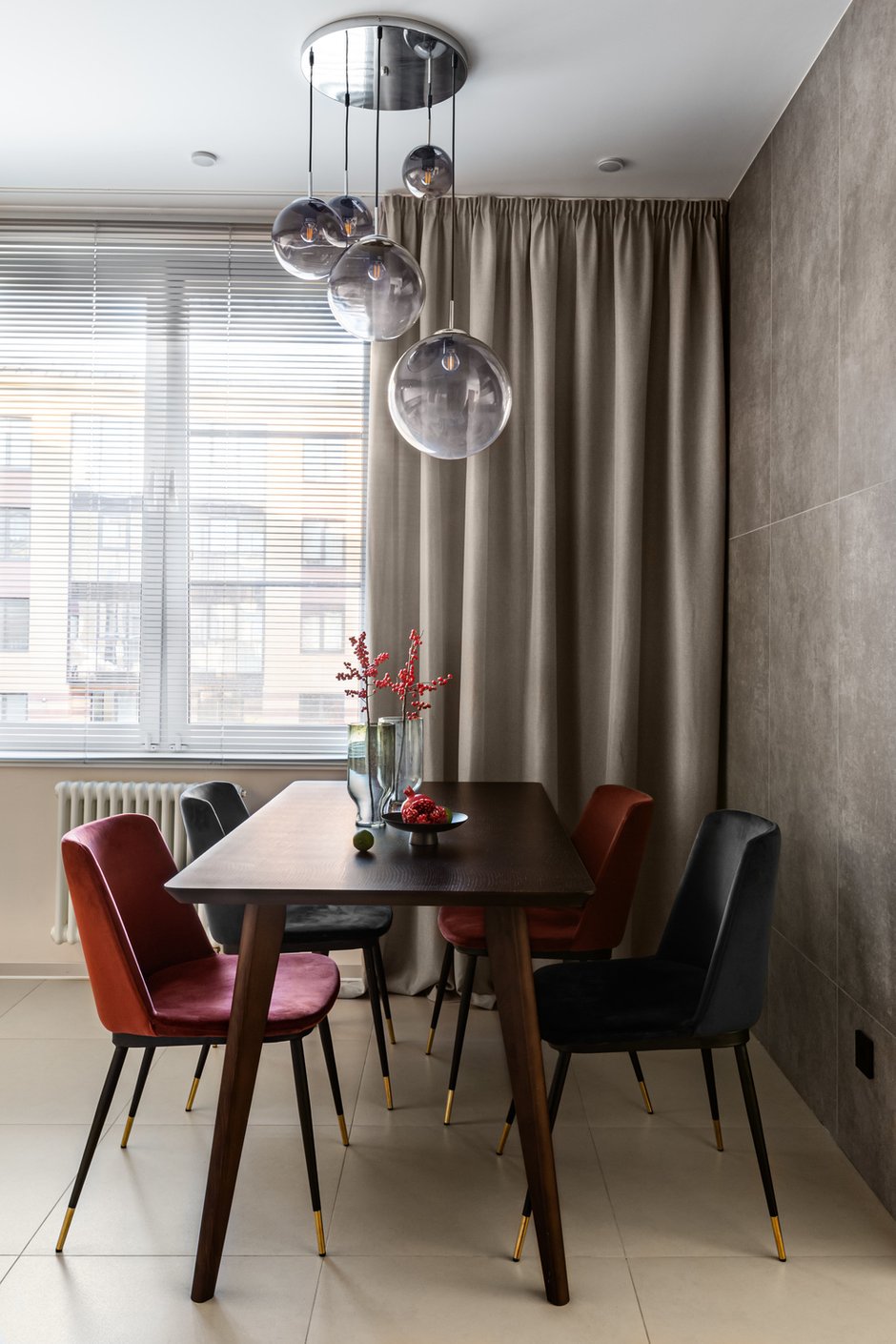 Фотография: Кухня и столовая в стиле Современный, Квартира, Проект недели, Санкт-Петербург, 3 комнаты, Более 90 метров, Жанна Бунгова – фото на INMYROOM