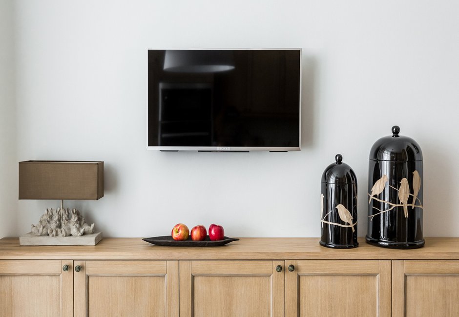 Фотография: Гостиная в стиле Классический, Современный, Квартира, Проект недели, Москва, Монолитный дом, 2 комнаты, 60-90 метров, Елена Лазутина – фото на INMYROOM