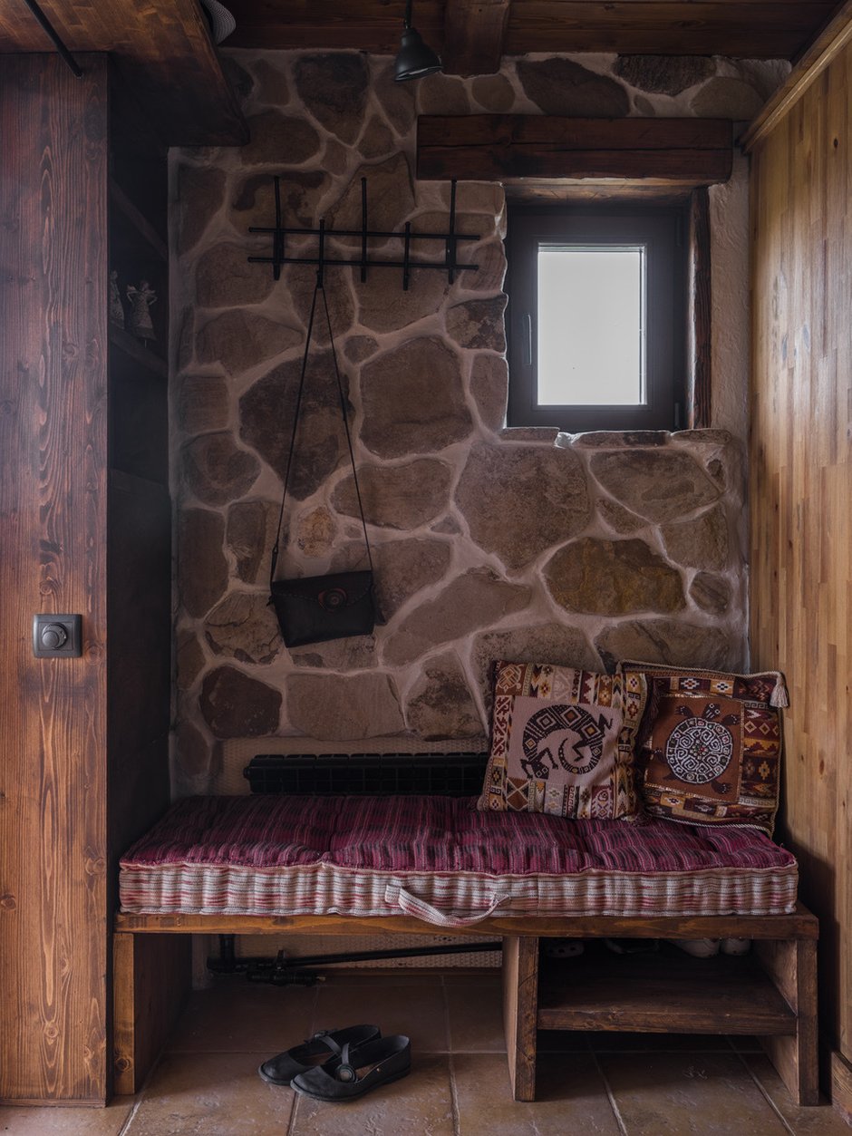 Фотография: Прихожая в стиле Современный, Восточный, Дом, Переделка, Дача, как декорировать загородный дом, интерьер дома, дача в русском стиле, интерьер загородного дома, как обустроить загородный дом, как оформить дом, дизайн интерьера загородного дома, как оформить дачный дом, маленький загородный дом, необычный загородный дом, до 40 метров, дизайн загородного дома, дача дизайн, дизайн дачи, дизайн дачного дома, интерьер дачного дома, переделка дачного дома, загородный дом дизайн, ремонт дачи, дом загородный – фото на INMYROOM