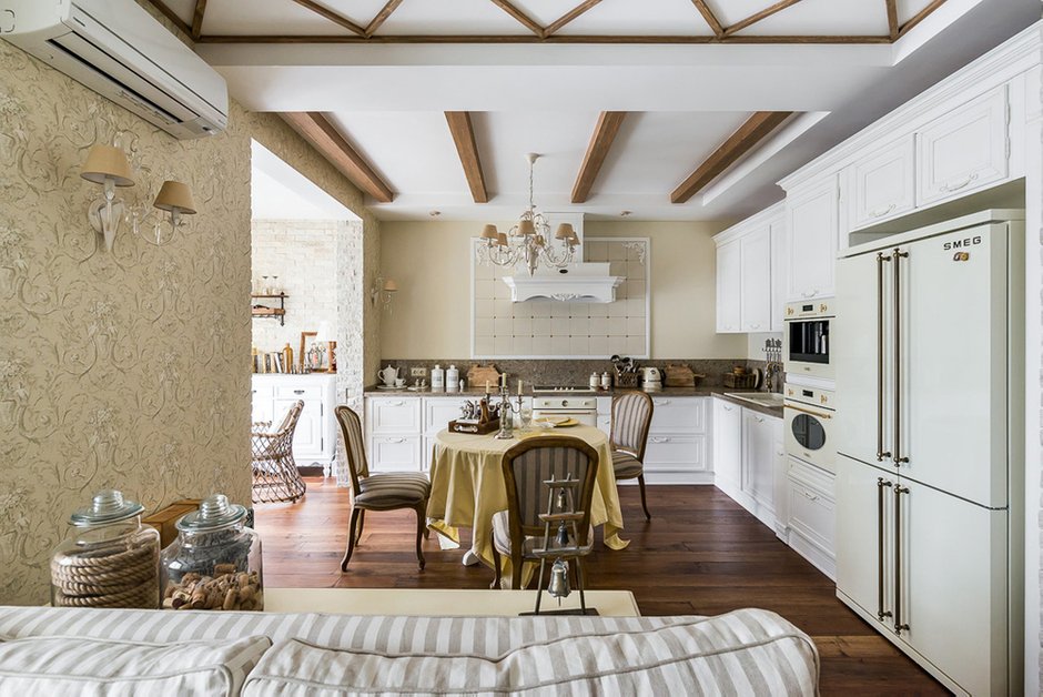 Фотография: Кухня и столовая в стиле Прованс и Кантри, Классический, Эклектика, Квартира, Проект недели, Москва, ЖК Мосфильмовский, Светлана Юркова, Монолитный дом, 2 комнаты, 60-90 метров – фото на INMYROOM