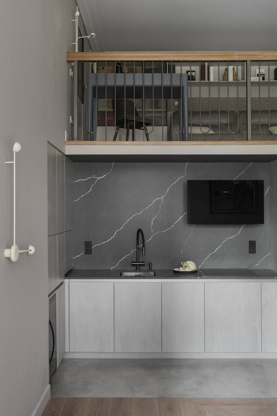 Фотография: Кухня и столовая в стиле Современный, Квартира, Проект недели, Москва, Монолитный дом, 3 комнаты, 60-90 метров, Ирина Ковецкая – фото на INMYROOM