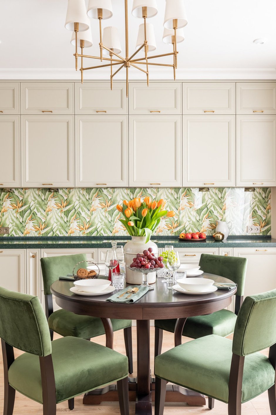 Фотография: Кухня и столовая в стиле Современный, Квартира, Проект недели, Новая Москва, 3 комнаты, Более 90 метров, Наталья Широкорад – фото на INMYROOM
