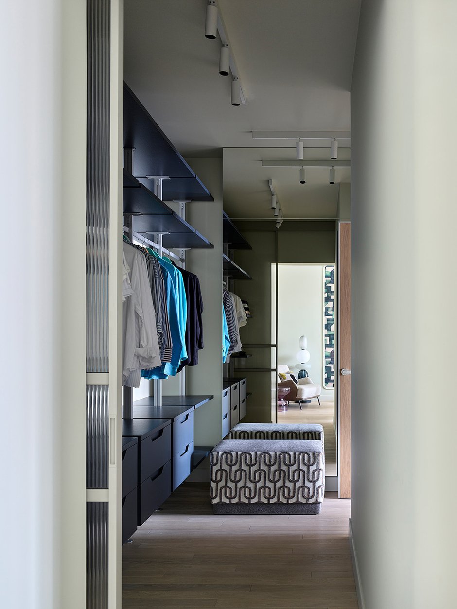 Фото: Прихожая в стиле Модерн, Эклектика, Квартира, Проект дня, Москва, Фрунзенская набережная, Сталинка, 3 комнаты, 60-90 метров, Анна Громова – фото на INMYROOM