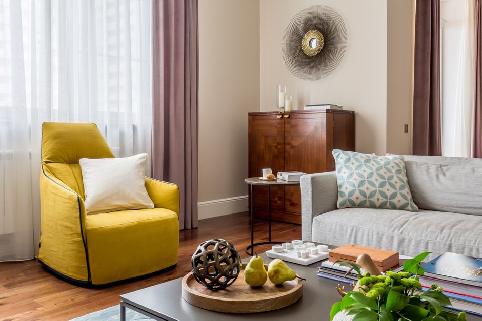 Фотография: Гостиная в стиле Современный, Эклектика, Квартира, Проект дня, Москва, Монолитный дом, 3 комнаты, Более 90 метров, Александр Кривов – фото на INMYROOM