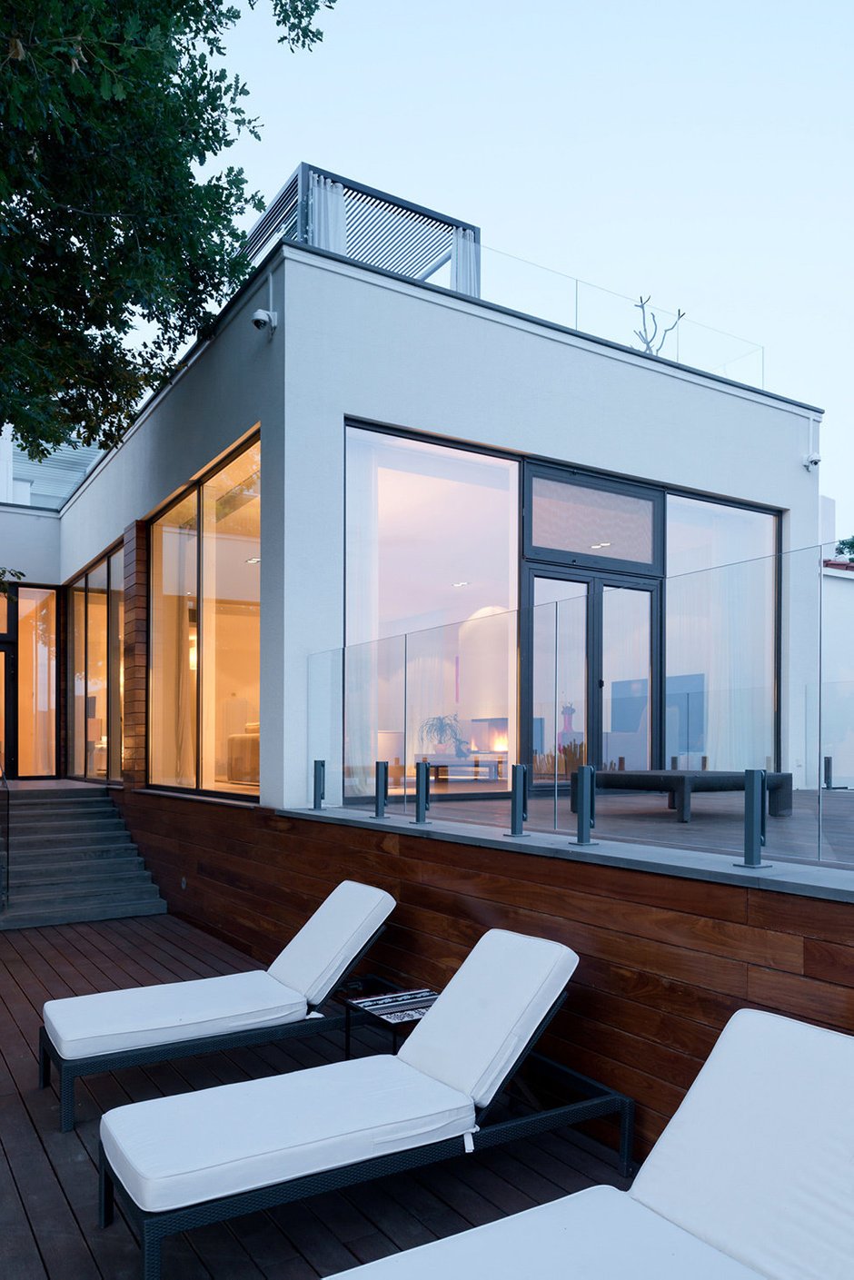 Фотография: Терраса в стиле Минимализм, Крым, Вилла, Алексей Николашин, 4 и больше, Более 90 метров, #эксклюзивныепроекты – фото на INMYROOM