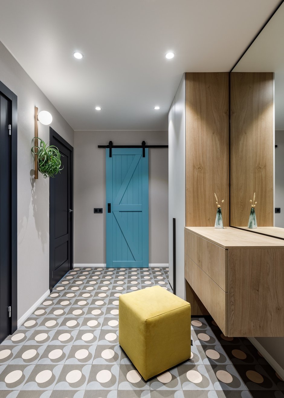 Фотография: Прихожая в стиле Современный, Квартира, Проект недели, Ленинградская область, Панельный дом, 2 комнаты, 40-60 метров, Зина Малышева – фото на INMYROOM