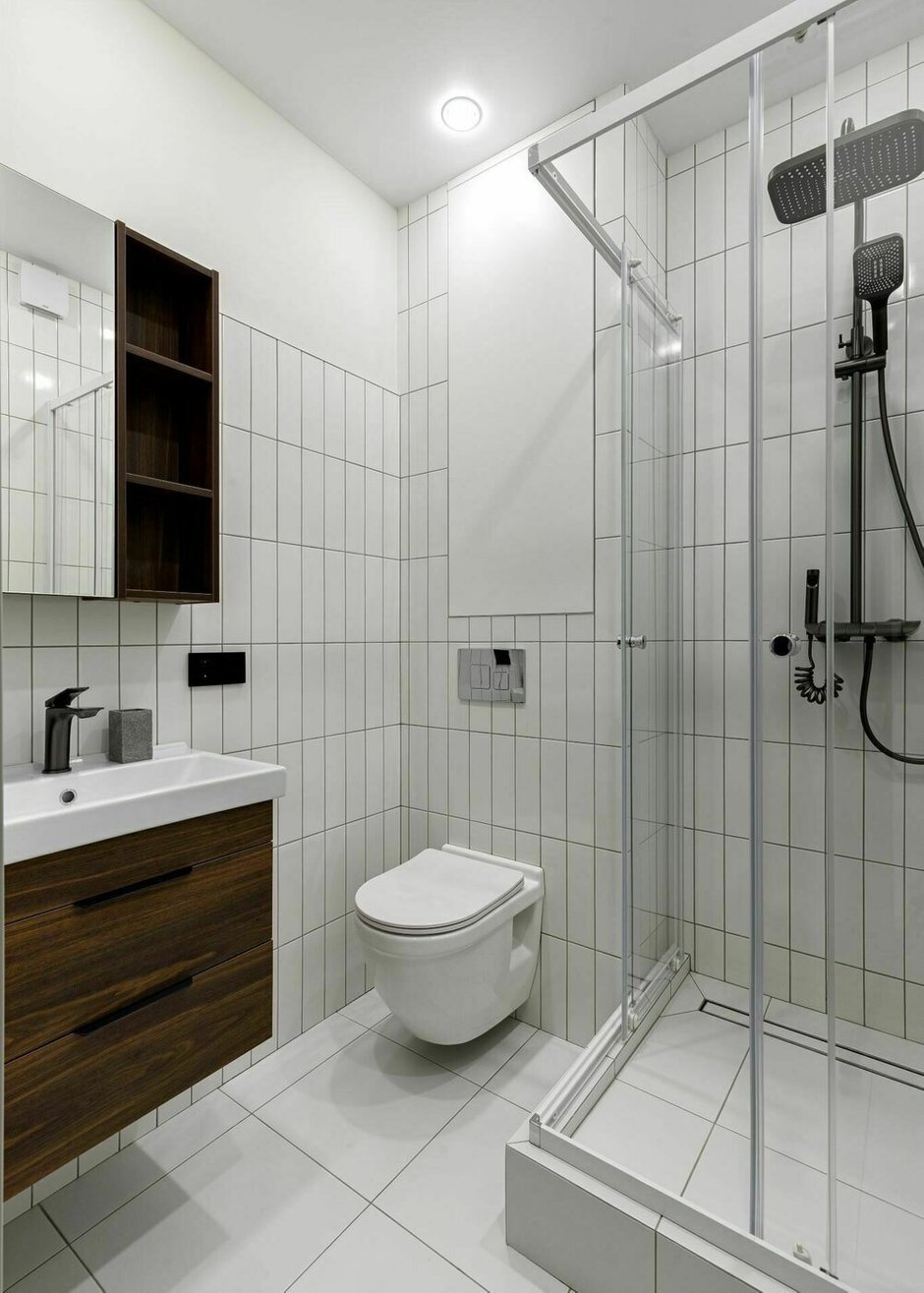 Фотография:  в стиле , Ванная, Интерьер комнат, Дизайн интерьера, Советы, маленький санузел, интерьер санузла, как оформить санузел, интерьер ванной, обустройство маленького санузла, санузел в типовой квартире, дизайн маленькой ванны, интерьер маленькой ванны, как оформить маленький санузел, как сделать ванную комфортной, ремонт санузла, типовой санузел, дизайн санузла, маленькая ванная комната, идея дизайна санузла, Крошечная ванная – фото на INMYROOM