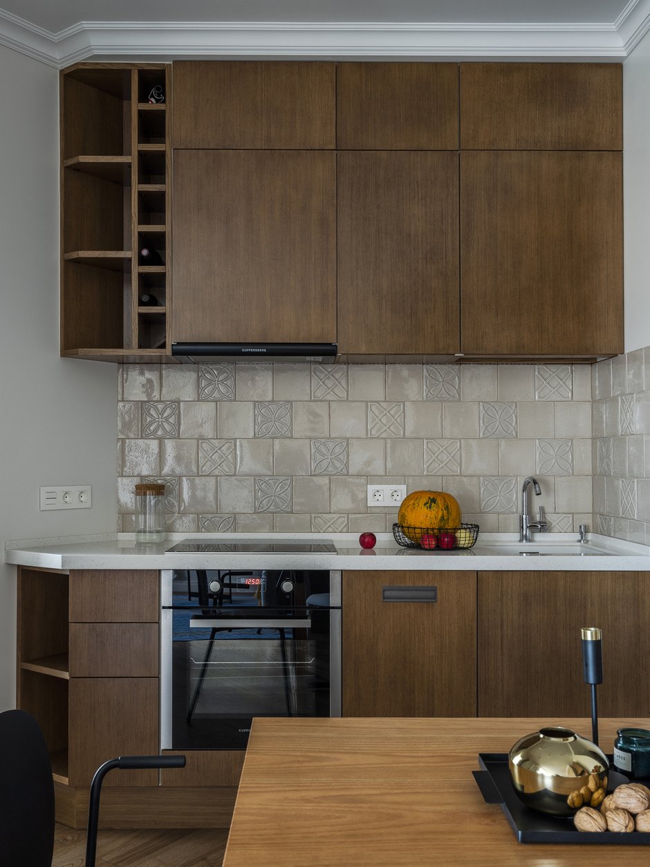 Фотография: Кухня и столовая в стиле Современный, Квартира, Проект дня, Москва, Монолитный дом, 4 и больше, 60-90 метров, Ольга Рудакова – фото на INMYROOM