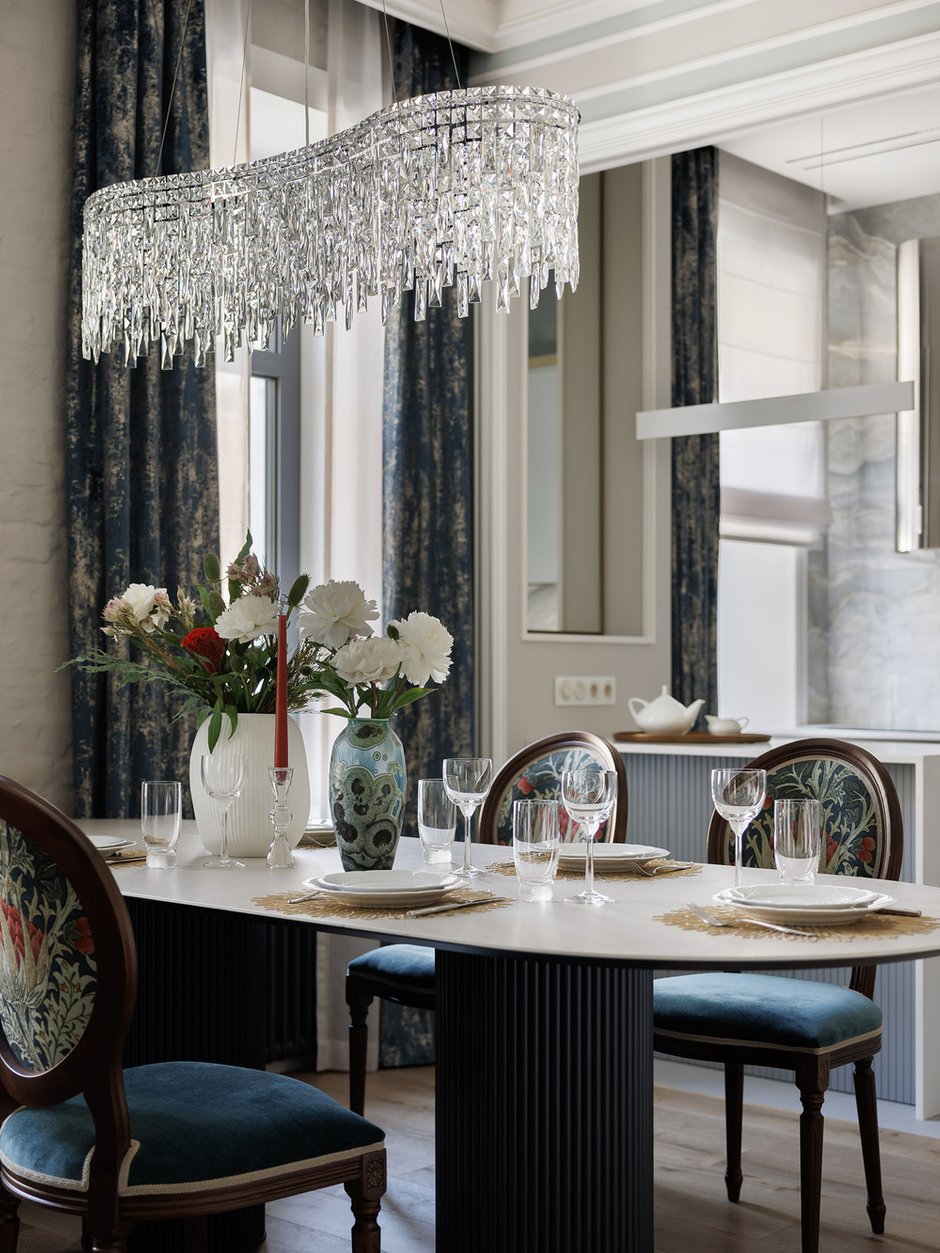 Фото: Кухня и столовая в стиле Классика, Модерн, Квартира, Проект дня, Санкт-Петербург, Кирпичный дом, Более 90 метров, модерн с элементами классики и роскоши, Наталья Шмидт – фото на INMYROOM