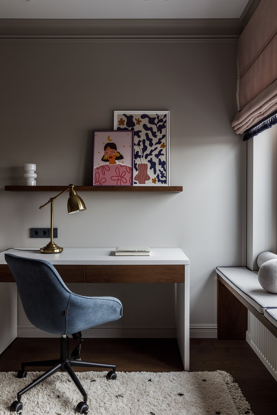 Фотография:  в стиле , Квартира, Проект дня, 3 комнаты, Более 90 метров, Тюмень, современный с элементами лофта, эклектика с элементами классики, Анна Селиванова – фото на INMYROOM