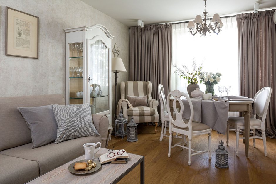 Фотография:  в стиле , Прованс и Кантри, Квартира, Россия, Du Bout Du Monde, Restoration Hardware, Проект недели, Бежевый, SLV, SELVA, NOVAMOBILI, Finex, Новая Москва, Jacob Delafon, UltraWood, Bandini, Tonin Casa, как оформить трешку, Smeg, Татьяна Иванова, Margaroli, Ragno, Berliner Messing Lampen, Twyford, «Интерьерная лавка», Caprigo, Supergres, Beсkers, Bernazzoli, Corian, Garofoli, «Европрестиж», Merten, Busnelli, Veneta Sedie, дизайн трешки в панельном доме, дизайн трешки в доме серии П-68, П-68 – фото на INMYROOM