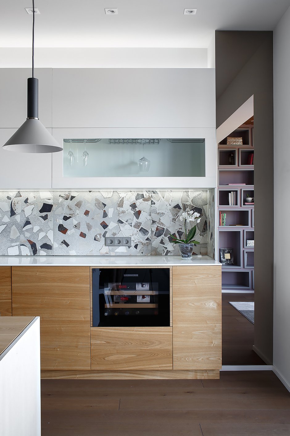 Фотография: Кухня и столовая в стиле Современный, Квартира, Проект недели, 3 комнаты, Более 90 метров, Владивосток, Miyao Studio – фото на INMYROOM