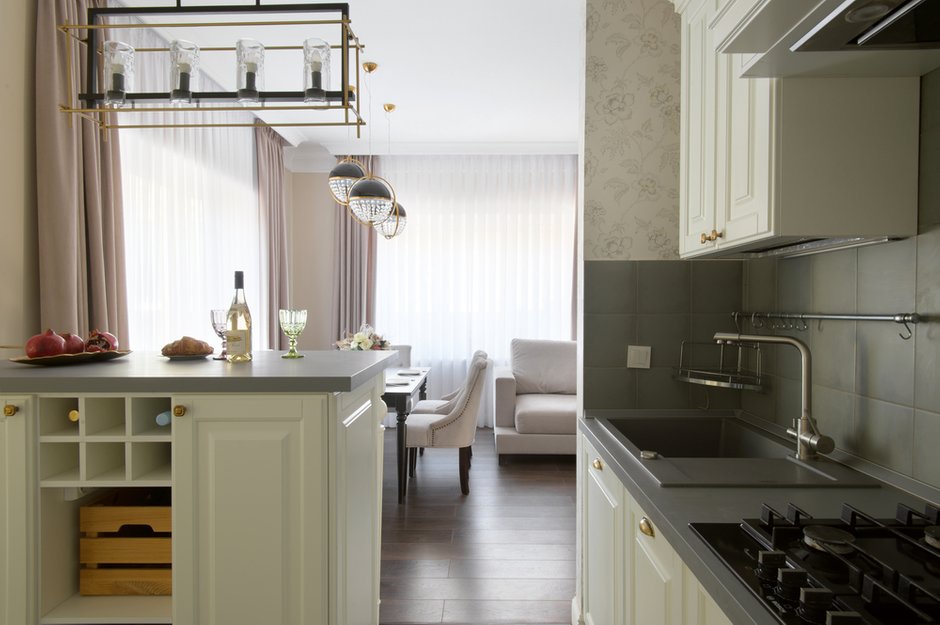 Фотография: Кухня и столовая в стиле Классический, Гостиная, Дом, Проект недели, Дом и дача, 4 и больше, Более 90 метров, Симферополь, Татьяна Петрова – фото на INMYROOM