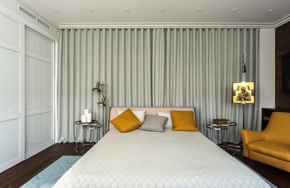 Фотография: Спальня в стиле Современный, Квартира, Проект недели, Москва, Кирпичный дом, 3 комнаты, Более 90 метров, Галина Микулик – фото на INMYROOM